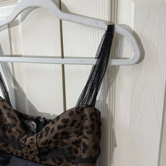 Trixxi Sparkly Layered Leopard Print Formal Dress Spaghetti Strap Womens size 9 - Picture 4 of 10